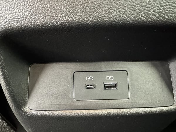 Photo de la voiture NISSAN QASHQAI Qashqai 1.3 Mild Hybrid 158ch N-Connecta Xtronic