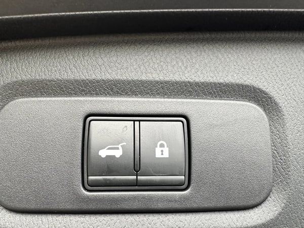 Photo de la voiture NISSAN QASHQAI Qashqai 1.3 Mild Hybrid 158ch N-Connecta Xtronic
