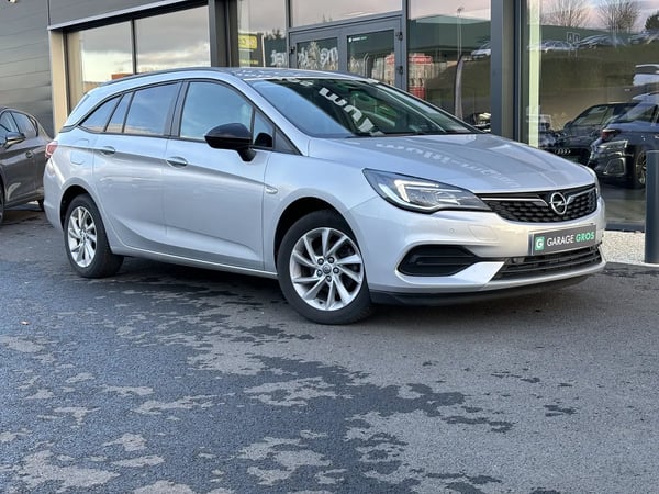 Photo de la voiture OPEL ASTRA SPORTS TOURER 1.2 Turbo 145 ch BVM6 Elegance GPS- 5P