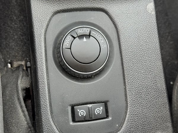 Photo de la voiture DACIA DUSTER Blue dCi 115 4x4 Prestige