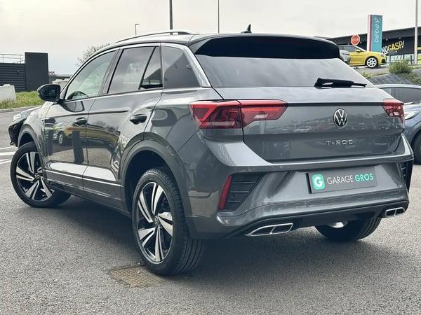 Photo de la voiture VOLKSWAGEN T-ROC 1.5 TSI EVO2 150 Start/Stop DSG7 R-Line