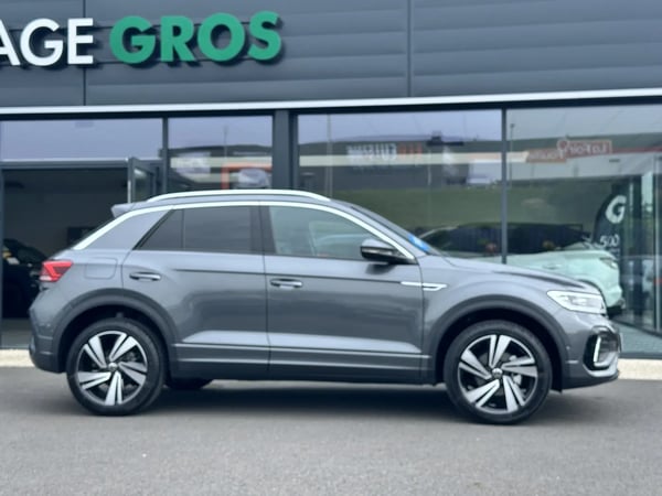 Photo de la voiture VOLKSWAGEN T-ROC 1.5 TSI EVO2 150 Start/Stop DSG7 R-Line