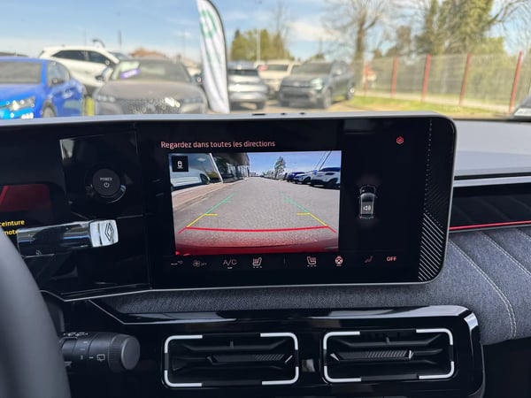 Photo de la voiture RENAULT RENAULT 5 E-TECH ELECTRIQUE 150 ch autonomie confort Techno