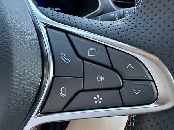 Photo de la voiture RENAULT SYMBIOZ E-Tech full hybrid 145 Esprit Alpine