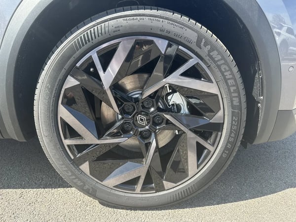 Photo de la voiture RENAULT SYMBIOZ E-Tech full hybrid 145 Esprit Alpine