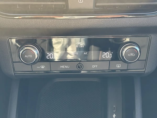 Photo de la voiture SKODA KAMIQ 1.5 TSI 150 ch BVM6 Ambition