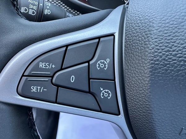 Photo de la voiture DACIA SANDERO ECO-G 100 GSR2 Stepway Expression