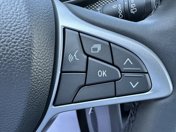 Photo de la voiture DACIA SANDERO ECO-G 100 GSR2 Stepway Expression