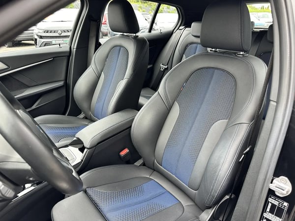 Photo de la voiture BMW SERIE 1 F40 118d 150 ch BVA8 M Sport