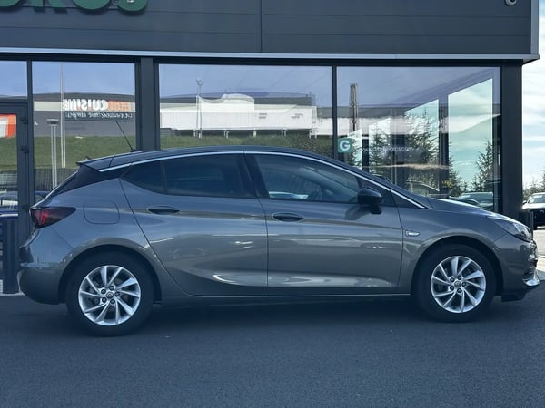 Photo de la voiture OPEL ASTRA 1.2 Turbo 145 ch BVM6 Elegance