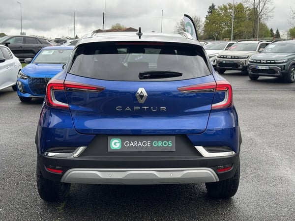 Photo de la voiture RENAULT CAPTUR TCe 90 Techno