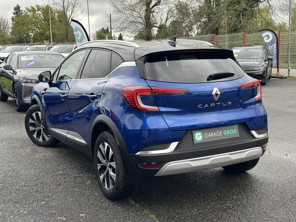 Photo de la voiture RENAULT CAPTUR TCe 90 Techno