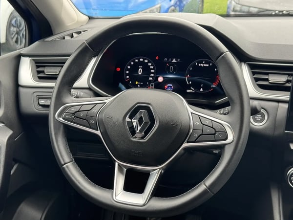 Photo de la voiture RENAULT CAPTUR TCe 90 Techno