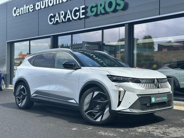 Photo de présentation de la voiture RENAULT SCENIC E-TECH 100% ELECTRIQUE electrique 220 ch grande autonomie Techno Iconic