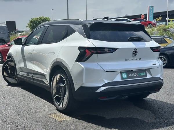 Photo de la voiture RENAULT SCENIC E-TECH 100% ELECTRIQUE electrique 220 ch grande autonomie Techno Iconic