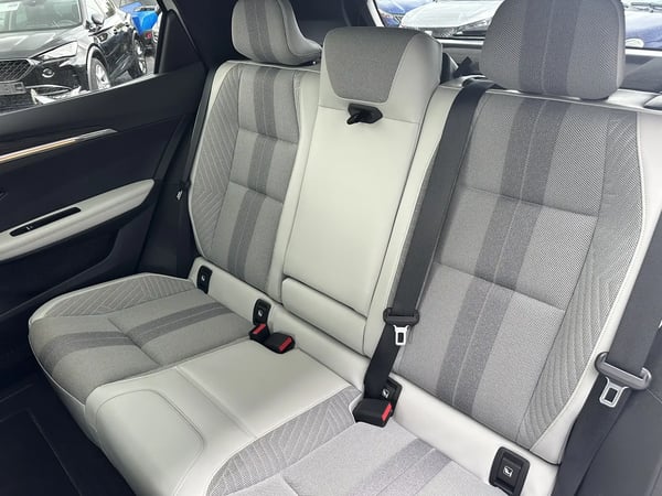 Photo de la voiture RENAULT SCENIC E-TECH 100% ELECTRIQUE electrique 220 ch grande autonomie Techno Iconic
