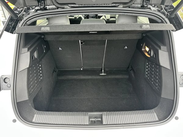Photo de la voiture RENAULT SCENIC E-TECH 100% ELECTRIQUE electrique 220 ch grande autonomie Techno Iconic