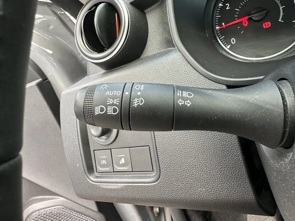 Photo de la voiture DACIA DUSTER ECO-G 100 4x2 SL Extreme