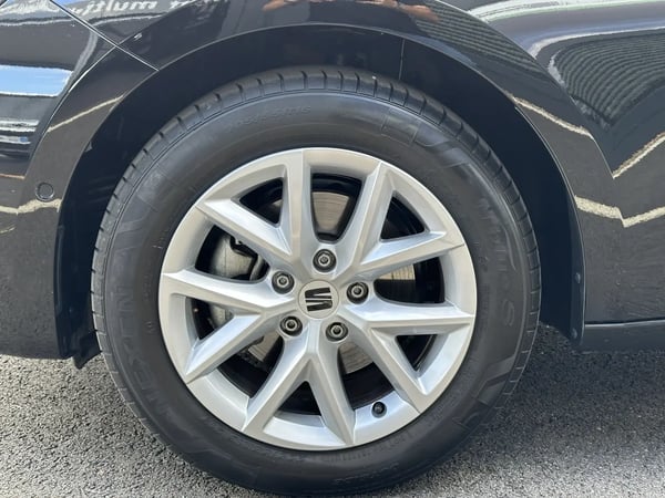 Photo de la voiture SEAT LEON 1.0 TSI 110 BVM6 Style