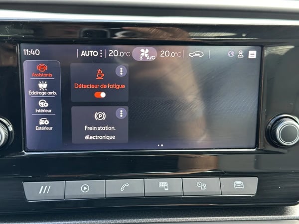 Photo de la voiture SEAT LEON 1.0 TSI 110 BVM6 Style