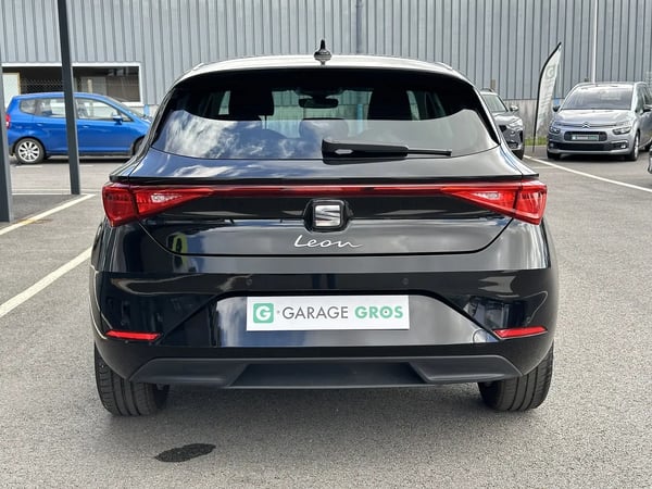 Photo de la voiture SEAT LEON 1.0 TSI 110 BVM6 Style