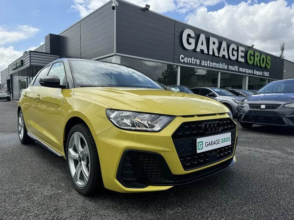 Photo de la voiture AUDI A1 SPORTBACK 30 TFSI 110 ch BVM6 S Line