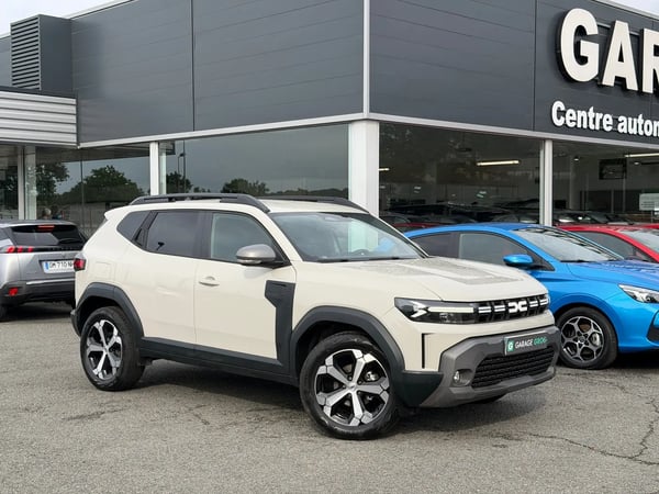 Photo de présentation de la voiture DACIA DUSTER Mild Hybrid 130 Journey