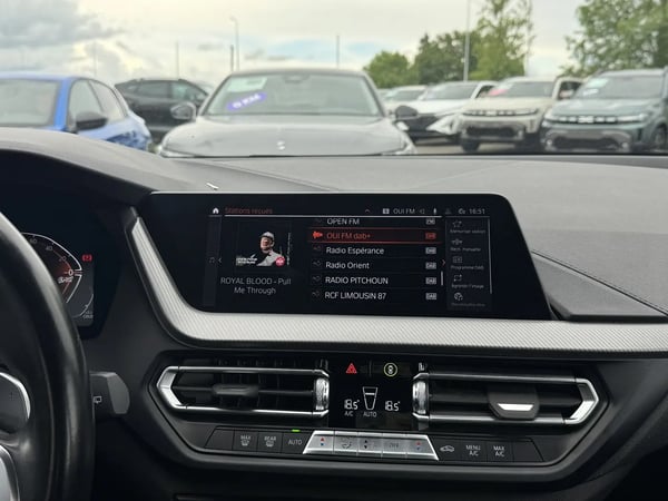 Photo de la voiture BMW SERIE 1 F40 118d 150 ch BVA8 M Sport