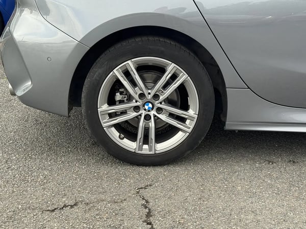 Photo de la voiture BMW SERIE 1 F40 118d 150 ch BVA8 M Sport