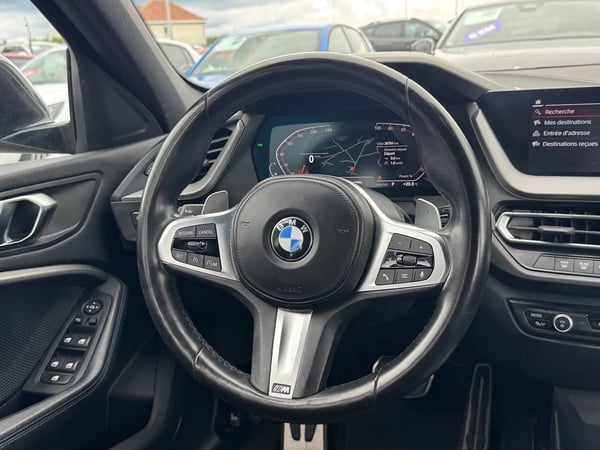 Photo de la voiture BMW SERIE 1 F40 118d 150 ch BVA8 M Sport