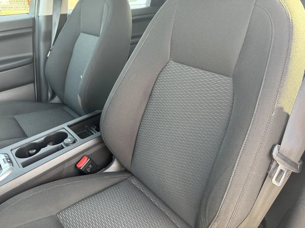 Photo de la voiture LAND ROVER DISCOVERY SPORT Mark II TD4 150ch Pure