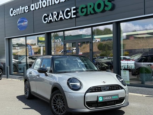 Photo de présentation de la voiture MINI COOPER F65 156 ch DKG7 C Classic