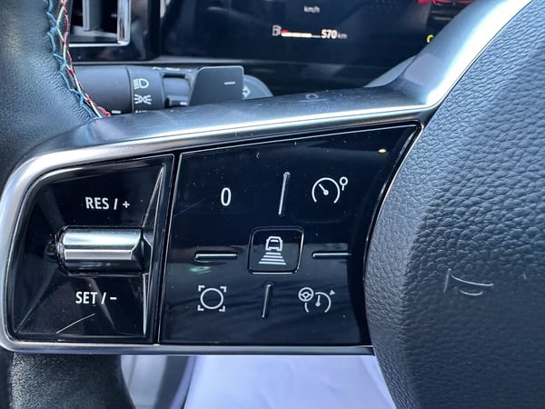 Photo de la voiture RENAULT AUSTRAL E-Tech hybrid 200 Iconic esprit Alpine