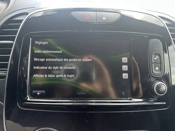 Photo de la voiture RENAULT CAPTUR dCi 110 Energy Iridium