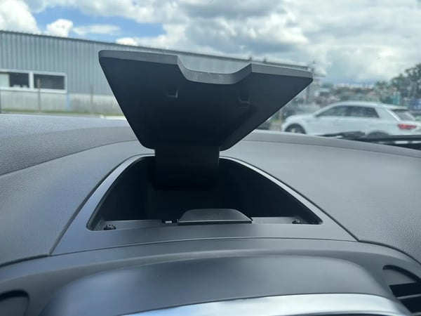Photo de la voiture RENAULT CAPTUR dCi 110 Energy Iridium