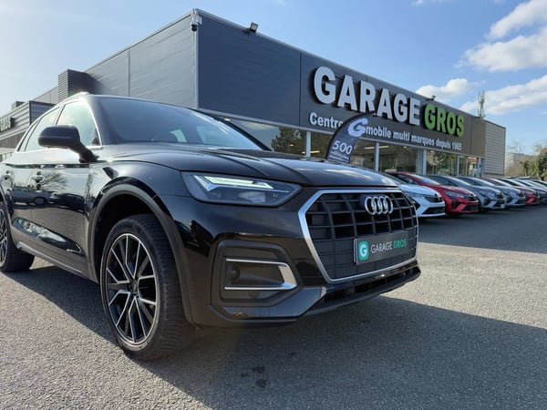 Photo de la voiture AUDI Q5 40 TDI 204 S tronic 7 Quattro S line