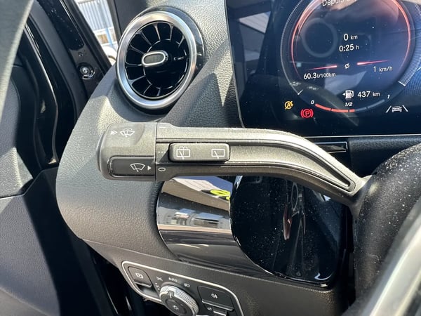 Photo de la voiture MERCEDES CLASSE B 200 d 8G-DCT Progressive Line Edition