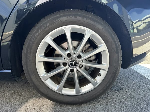 Photo de la voiture MERCEDES CLASSE B 200 d 8G-DCT Progressive Line Edition