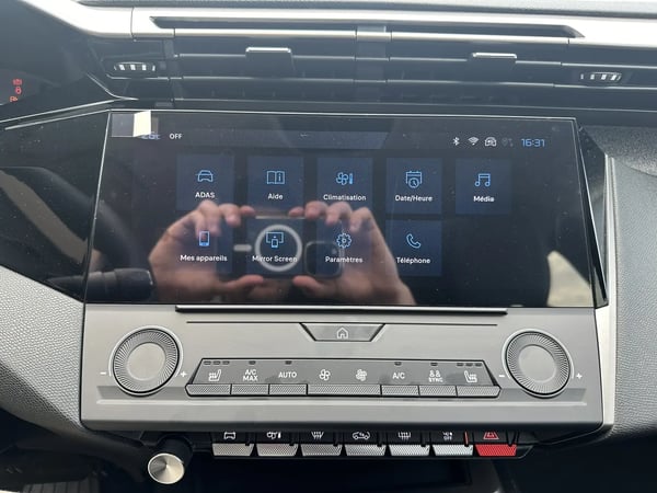 Photo de la voiture PEUGEOT 308 BlueHDi 130ch S&S EAT8 Allure