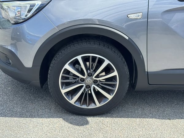 Photo de la voiture OPEL CROSSLAND X 1.2 Turbo 130 ch Innovation