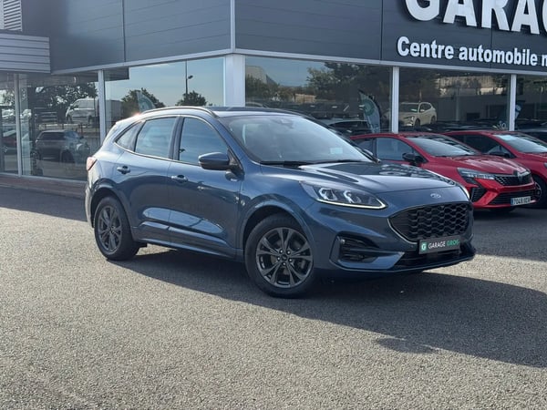 Photo de présentation de la voiture FORD KUGA 2.0 TDCi 120 S&S 4x2 Powershift ST-Line