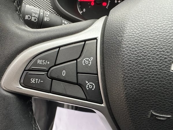 Photo de la voiture DACIA SANDERO ECO-G 100 Stepway Expression