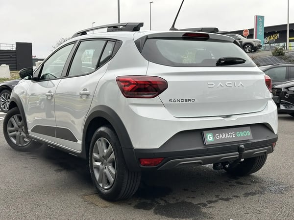 Photo de la voiture DACIA SANDERO ECO-G 100 Stepway Expression