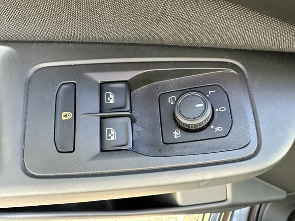 Photo de la voiture VOLKSWAGEN CADDY 1.5 TSI 114 DSG7 Life