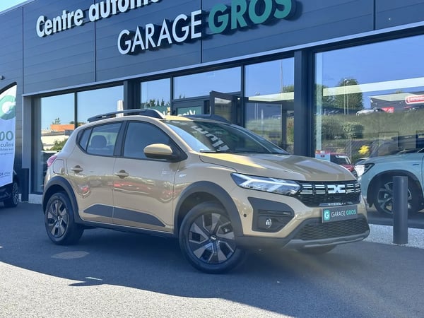 Photo de la voiture DACIA SANDERO ECO-G 100 GSR2 Stepway Expression