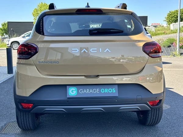 Photo de la voiture DACIA SANDERO ECO-G 100 GSR2 Stepway Expression