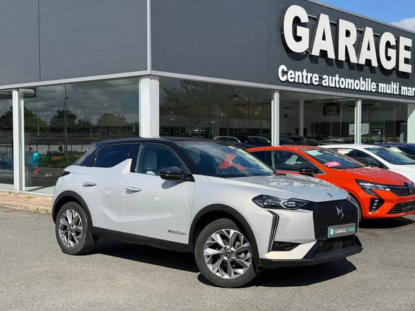 Photo de présentation de la voiture DS DS 3 PureTech 130 EAT8 Esprit de Voyage
