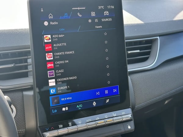 Photo de la voiture RENAULT SYMBIOZ E-Tech full hybrid 145 Esprit Alpine