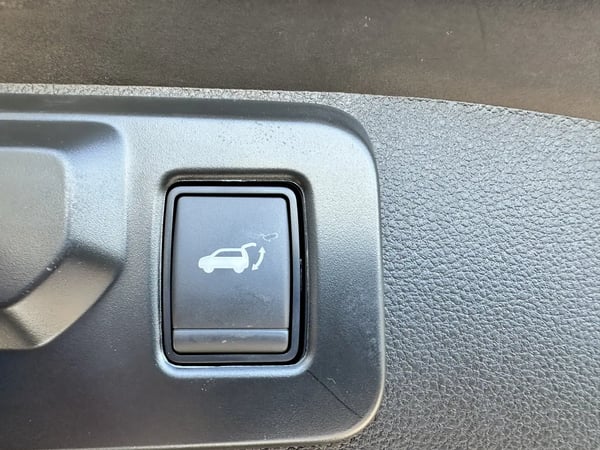 Photo de la voiture RENAULT SYMBIOZ E-Tech full hybrid 145 Esprit Alpine