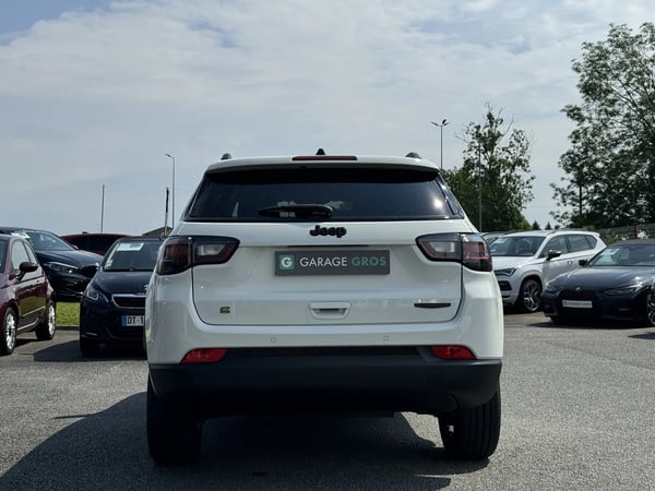 Photo de la voiture JEEP COMPASS 1.5 Turbo T4 130 ch e-Hybrid BVR7 Night Eagle